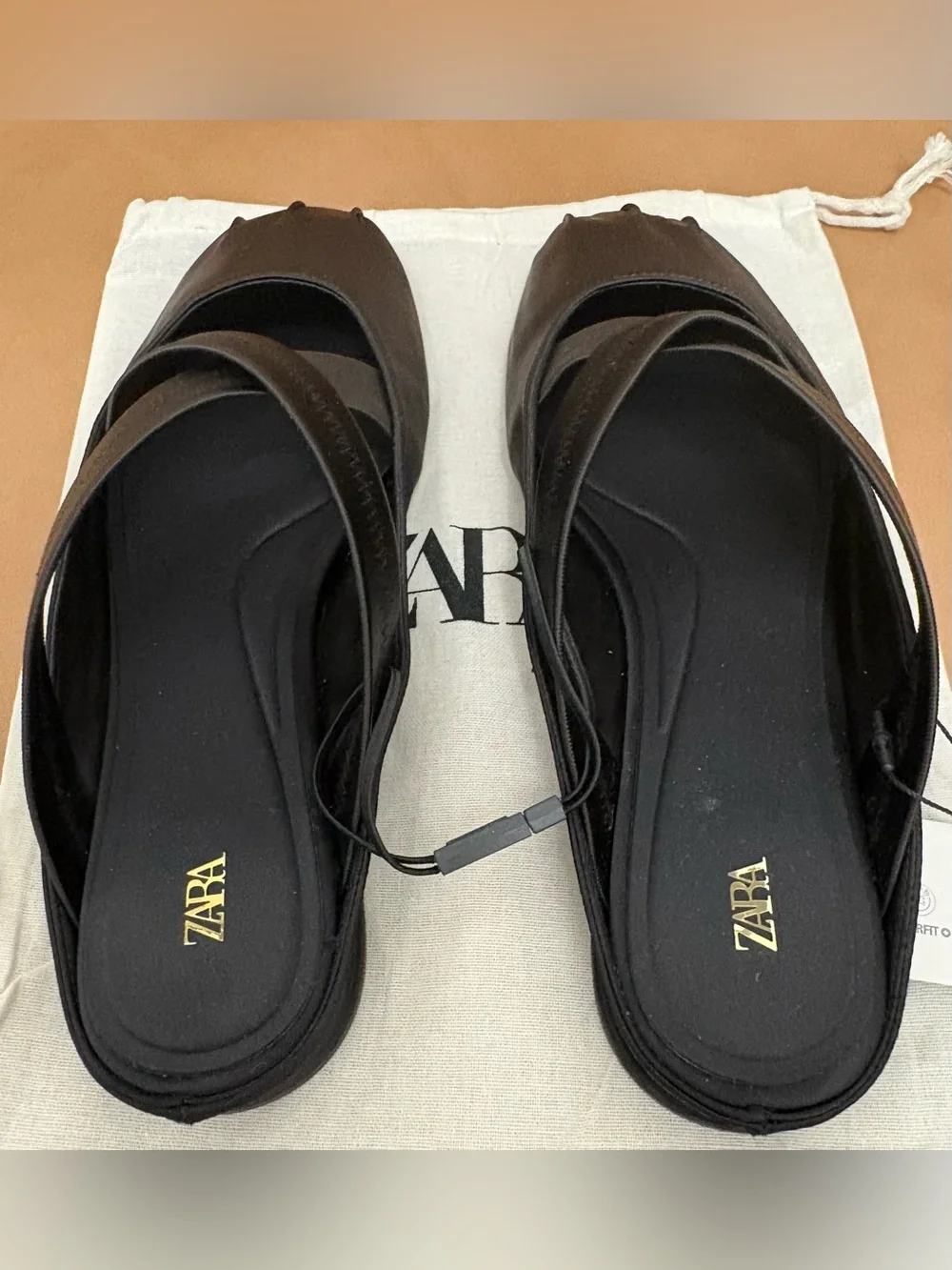 Zara criss cross
